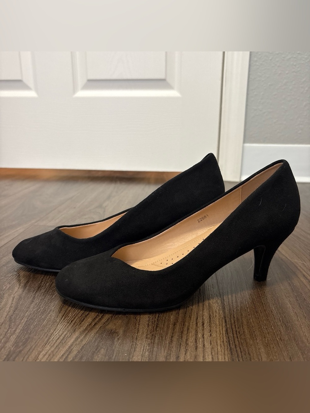 Classic Black Suede Mid-Heel Pumps for Women